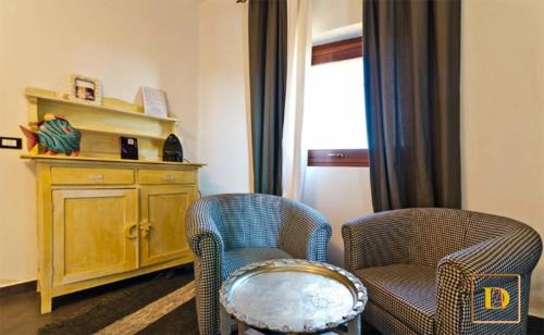 Scauri Siculo House | Oceanfront Dammusi Ambra: 4-Star Retreat with Pool & Pets