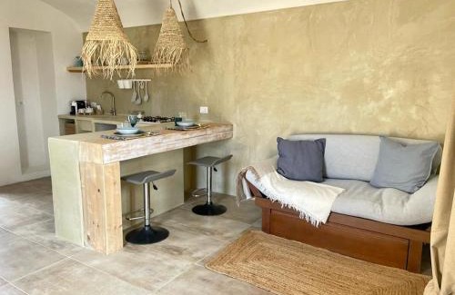 Pantelleria House | Relax at Dammuso Elisir Rosa with Private Jacuzzi & Garden