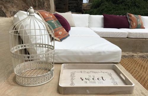 Pantelleria House | Unforgettable Stays at Dammuso Sant'Anna - 4 Star Retreat