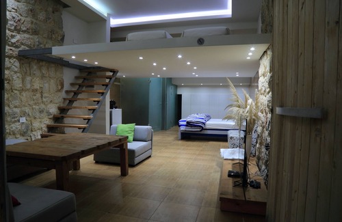 Damour Hotel | Discover Relaxation at Damour Country Club with Pool & Hot Tub