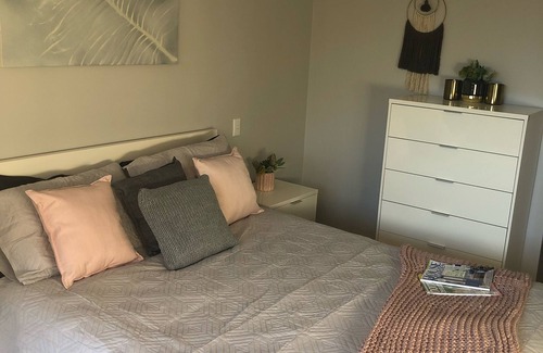Mullaloo House | Discover Dampier House Mullaloo - Steps from the Beach