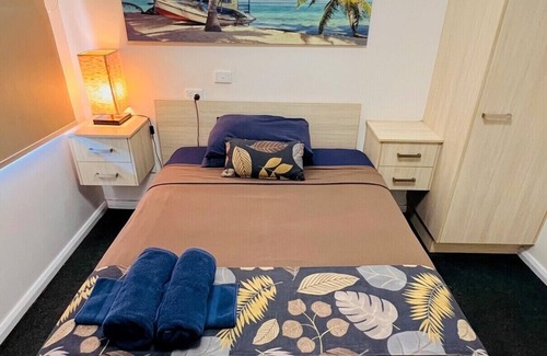 Dampier Hotel | Explore Dampier Mermaid Hotel in Karratha with Pool & Dining