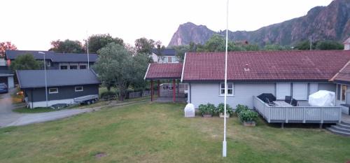 Bleik Apartment | Top-rated Damveien 1-Apartment: Ideal for Families