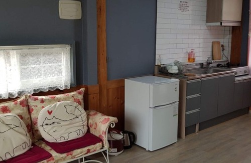 Wonyul-ri House | Eco-Friendly Stay at Damyang Geumsungsansung Pension