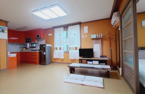 Wonyul-ri House | Eco-Friendly Retreat at Damyang Lara 345 Pension