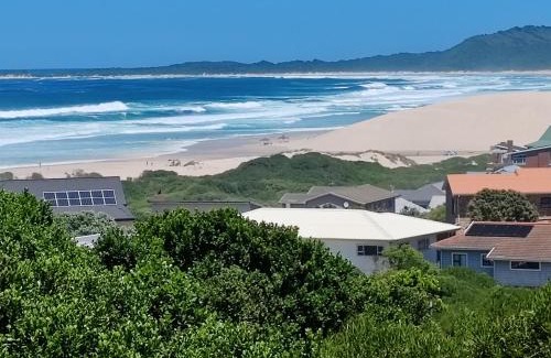 Oyster Bay House | Oceanfront Retreat at Dan En Wan with Family-Friendly Amenities