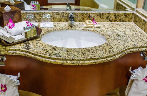 Jebel Dhanna Resort | Premium Stay at Danat Jebel Dhanna Resort - 5-Star Comfort