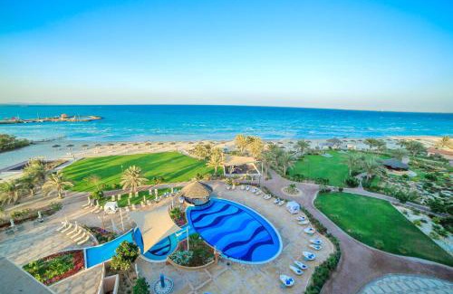 Jebel Dhanna Resort | Experience Elegance at Danat Jebel Dhanna Resort