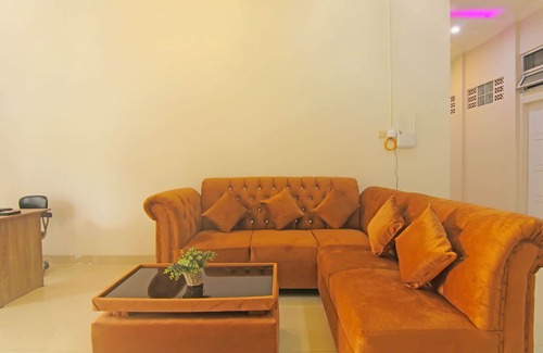 Padang Hotel | Budget-Friendly Stay at Capital O 91675 Utama Residence