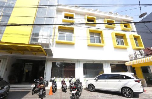 Palmerah Hotel | Dancenter Tanah Abang Near Pasar Tanah Abang