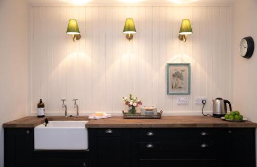 Aberlour House | Cozy Dandaleith Cottage No.1 with Breakfast & Family-Friendly Perks