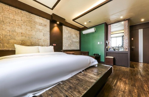 Dangjin Hotel | Eco-Friendly Getaway at Dangjin - Perfect for Families
