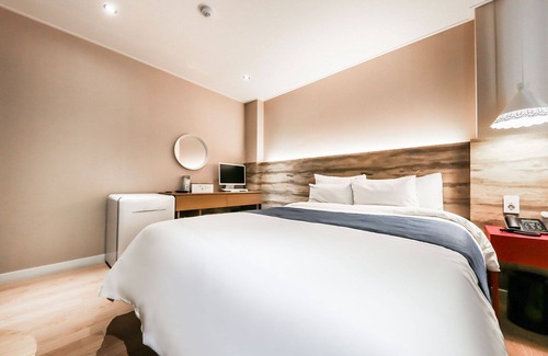 Tokko Hotel | Discover Dangjin Jawoori: Eco-Friendly Family Getaway