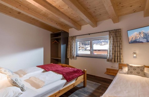 Soell Apartment | Family-Friendly Dani's Ferienwohnung - Guest Rated 9.3/10
