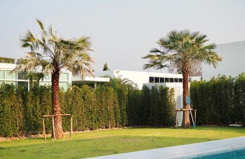Khao Tao Villa | Relaxing Dani Villa: Private Pool & Family-Friendly Amenities