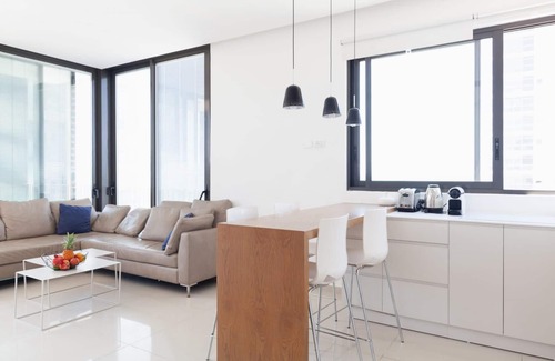 Kerem HaTeimanim Apartment | Explore Daniel Ivoire - Family-Friendly Stay in Tel Aviv-Yafo