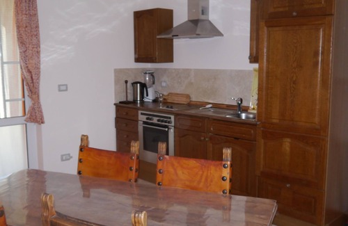 Canino Apartment | Perfect Getaway at Volcanic Hot Water Solis Occasum CasaDaniele