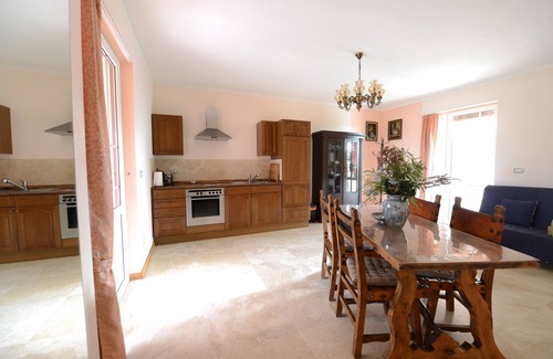 Canino Apartment | Perfect Getaway at Volcanic Hot Water Solis Occasum CasaDaniele