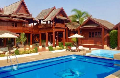 Hin Lek Fai Resort | Relax at Danieli Resort: Oceanfront Pool & Spa Retreat
