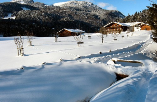 Aschau im Chiemgau Apartment | Unforgettable Stay at Danner Christine -ertlhof- with Breakfast