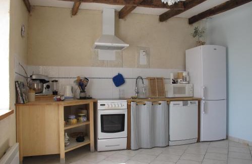 Flagey Apartment | Discover Dans l'Air du Temps: Family-Friendly Retreat