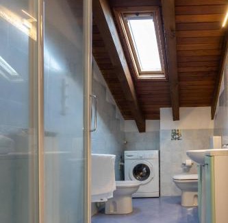 Novara Apartment | Inviting Dante's Skyview - Cozy Apartment Near Novara Station