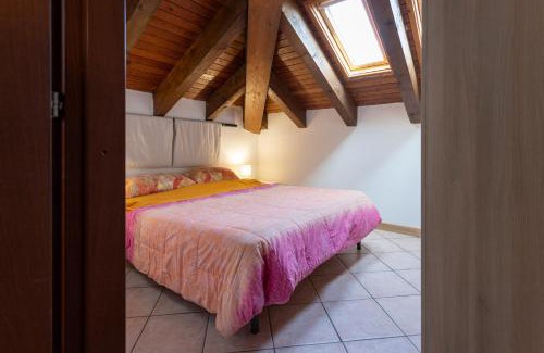 Novara Apartment | Inviting Dante's Skyview - Cozy Apartment Near Novara Station