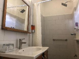 San Gerardo de Dota Bed & Breakfast | Escape to Dantica Cloud Forest Lodge: Pet-Friendly Retreat
