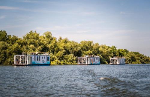 Murighiol Boat Rental | Experience Danubiu House Boat: Private Beach & Ocean Views