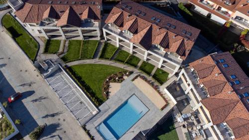 Colico Piano Apartment | Inviting Dany Lodge Lago di Como with Pool & Ocean Views