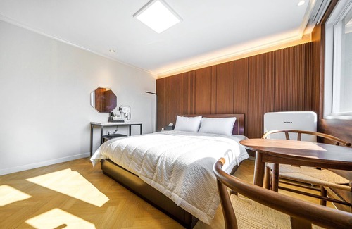 Danyang Hotel | Eco-Friendly Danyang Meros Hotel with Family Amenities