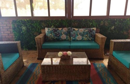 Yumbo Ski Chalet | Pet-Friendly Retreat at Nataly Rojas Cottage in Dapa Yumbo