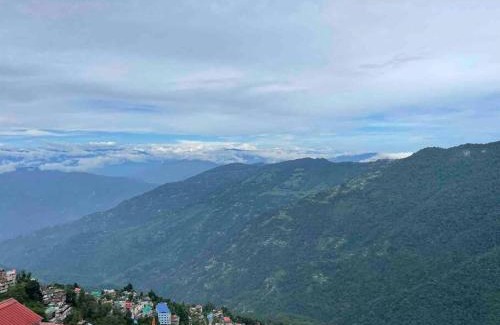 Darjeeling Apartment | Top-Rated Child-Friendly Stay at Daphne House