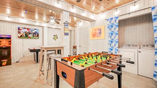 Leeward Sands House | Pet-Friendly Dapper Dolphin with Pool & Golf Cart Access