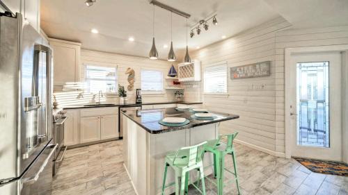 Leeward Sands House | Pet-Friendly Dapper Dolphin with Pool & Golf Cart Access