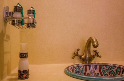 Tanalt House | Relax at Dar Ajgal: Family-Friendly with Pool & Spa