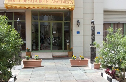 Al Ghubrah Ash Shamaliyyah Apartment | Oceanfront Comfort at Dar Al Deyafa Hotel Apartment