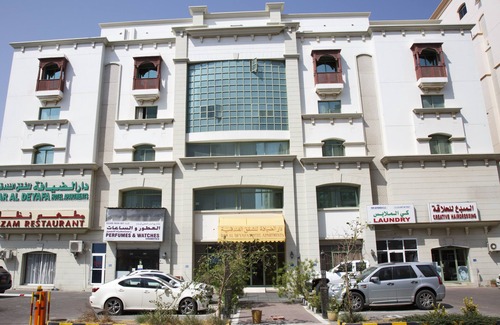Al Ghubrah Ash Shamaliyyah Apartment | Oceanfront Comfort at Dar Al Deyafa Hotel Apartment