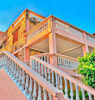 Dar Chaoui House | Pet-Friendly Retreat at Dar Bakkali Nadi with Pool Access