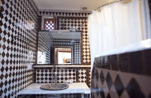 Talaa Bed & Breakfast | Cozy Guesthouse and Bed & Breakfast for Your Getaway