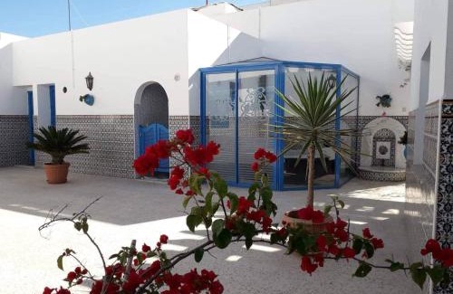 Sousse - Monastir Bed & Breakfast | Relax at Dar El Goulli with Ocean Views and Family Amenities