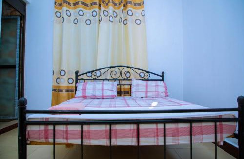Dar es Salaam Villa | Family-Friendly 2-Bed Villa with Beautiful Garden Retreat