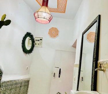 Sidi Ben Slimane El Jazouli Apartment | Budget-Friendly Stay at Dar Jamaa Lfna - Pet & Child Friendly