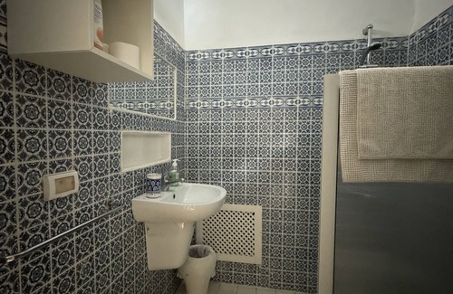 Houmt Souk Bed & Breakfast | Guest Rated 10/10 at Dar Lola: Oceanfront Bliss Awaits