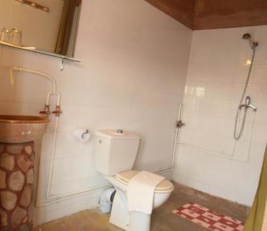 Ait Benhaddou Bed & Breakfast | Discover Dar Mouna La Source: 4-Star Oceanfront Retreat