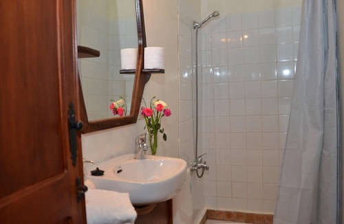 El Ayoun Bed & Breakfast | Discover Dar Rehla bab Remouz: Cozy Stay with Breakfast