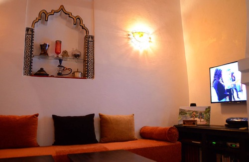 El Ayoun Bed & Breakfast | Discover Dar Rehla bab Remouz: Cozy Stay with Breakfast