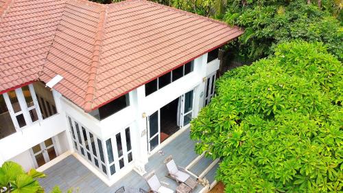 Bang Kao Villa | Relaxing Retreat at Dar's Haven Cha-Am with Ocean Views