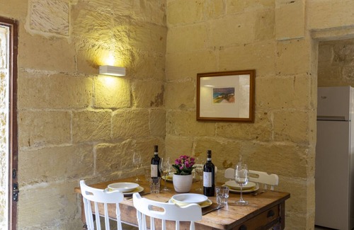 Ghasri House | Guest Rated 10/10: Dar ta' Katarin with Valley Views