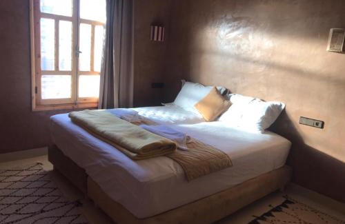 M'Hamid El Ghizlane House | Discover Dar Talhaya: Family-Friendly Stay with Breakfast